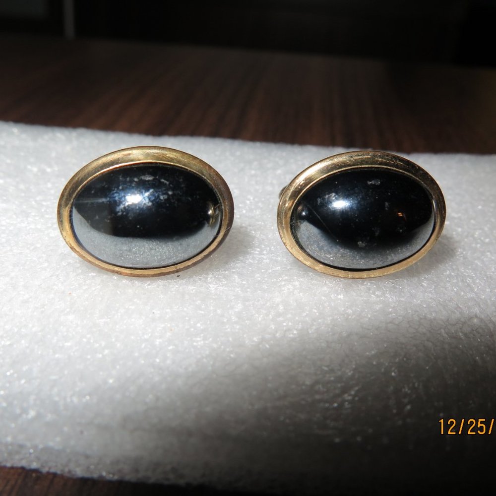 Simulated black pearl/moon stone golf men's cuff links